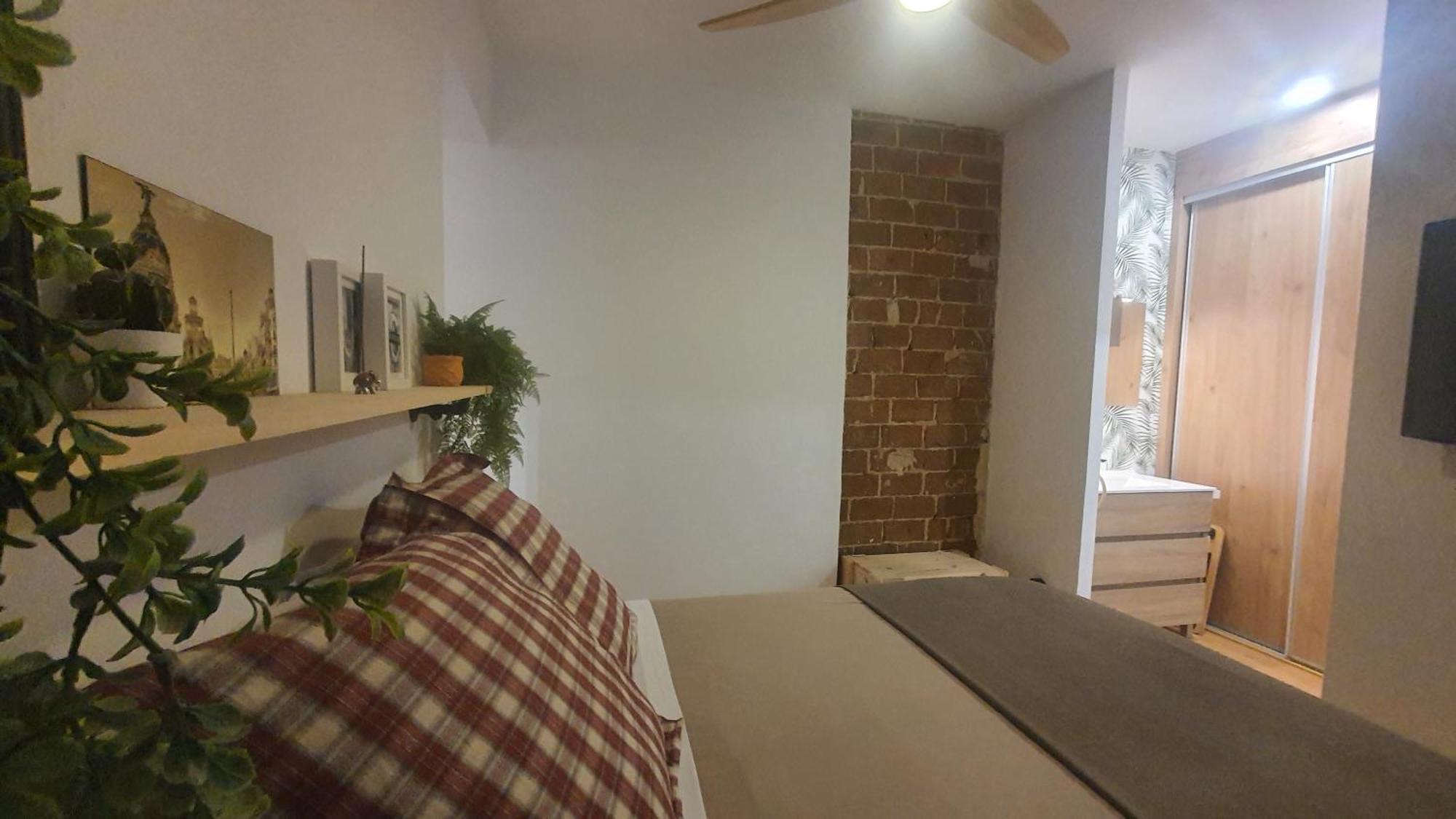 Rentadore Atocha Suites Madrid Kültér fotó